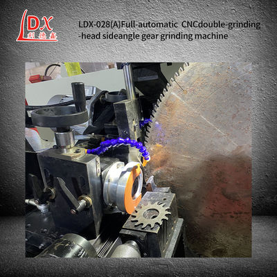 LDX-028A کامل CNC دو بار خرد کردن سر کاربید دیده تیغه لبه طرف خرد کردن ماشین